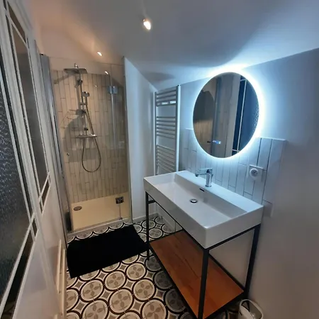 Ensemble Des De La Roche Pointue - Jacuzzi - - Domaine *